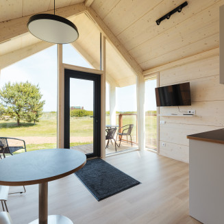 4-vietīga ģimenes mājiņa ar terasi 4 bed family hosue with a terrace