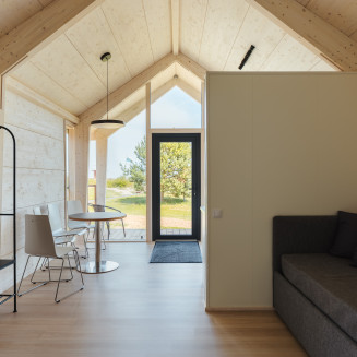 4-vietīga ģimenes mājiņa ar terasi 4 bed family hosue with a terrace